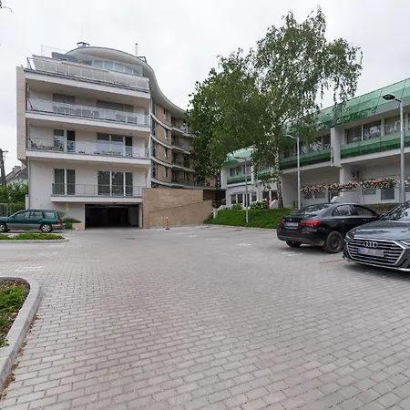 Carbona Great Time Aparthotel Hévíz